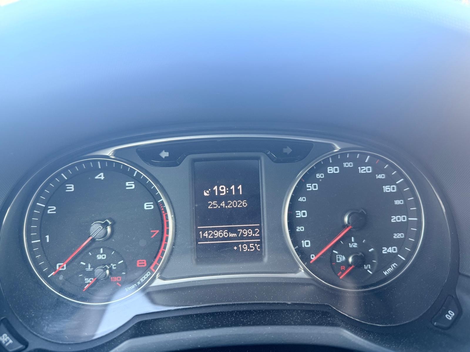 AUDI A1 Sportback 1.4 TFSI-image-14