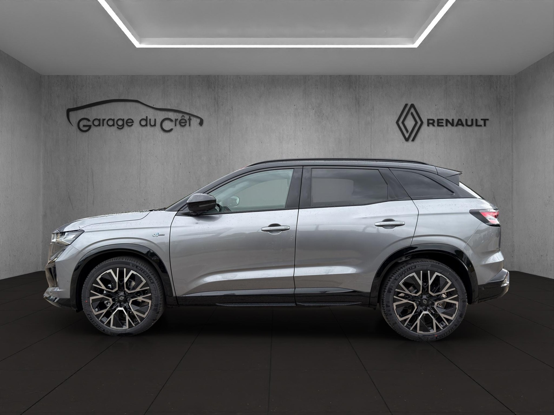 RENAULT Austral 1.2 E-Tech esprit Alpine-showroom-element-1