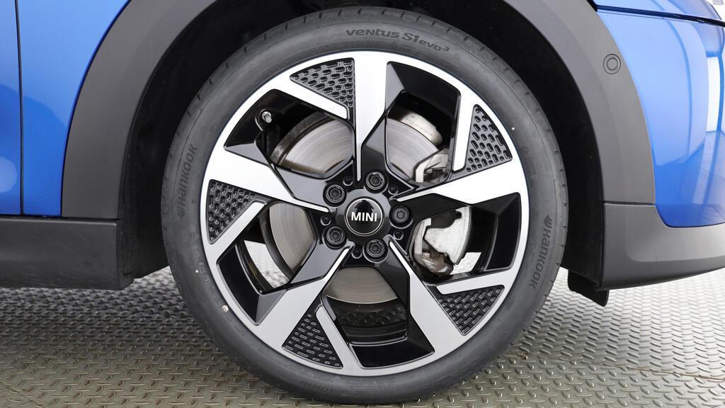 MINI Cooper 5 door C-image-7
