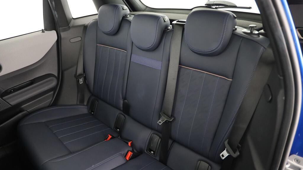 MINI Cooper 5 door C-image-19