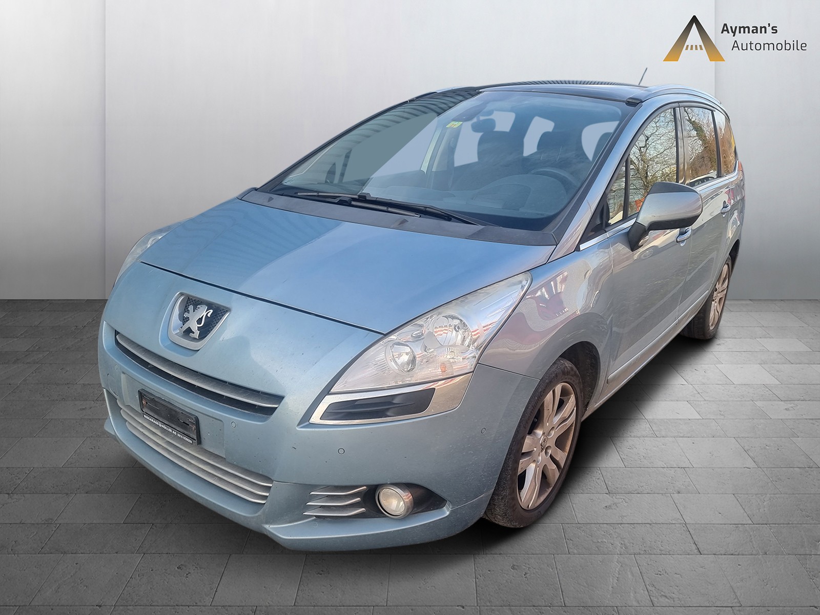 PEUGEOT 5008 1.6 16V T Family-image-1