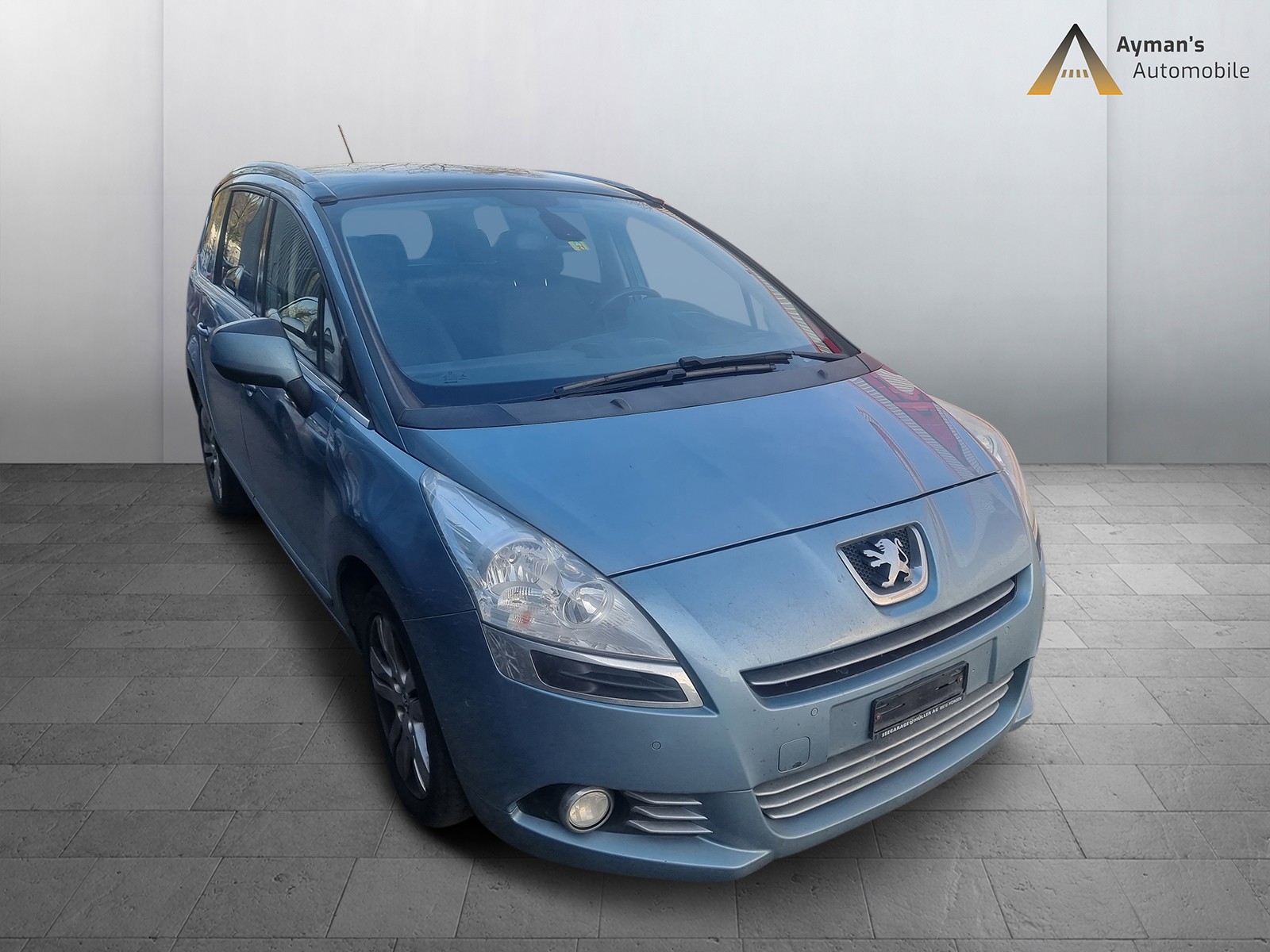 PEUGEOT 5008 1.6 16V T Family-image-2
