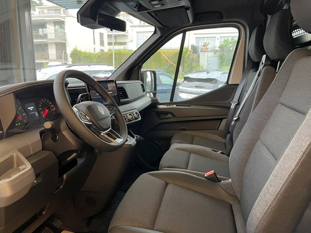 RENAULT Master T35 2.0 Blue dCi 170 L3H2 Automat-image-6