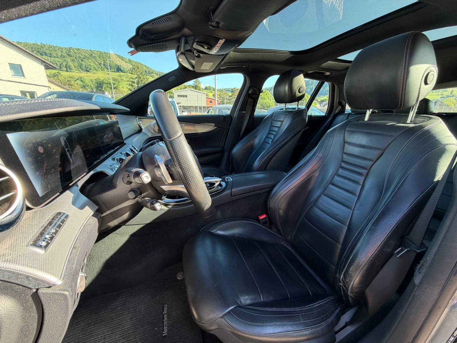 MERCEDES-BENZ E 220 d AMG Line 9G-Tronic-image-10