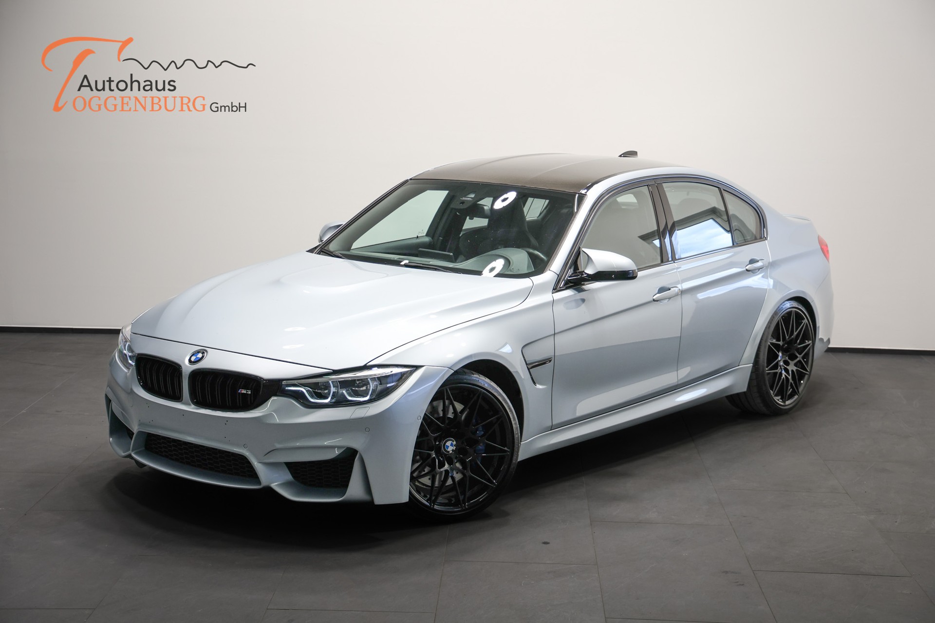 BMW M3 Competition Drivelogic *Individual Silverstone Metallic*-image-2
