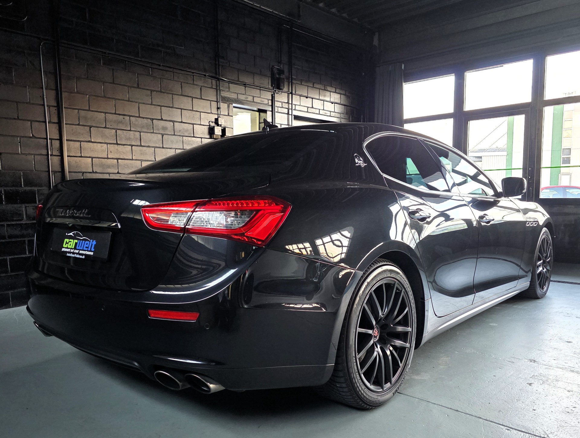 MASERATI Ghibli 3.0 V6 S Q4-image-2