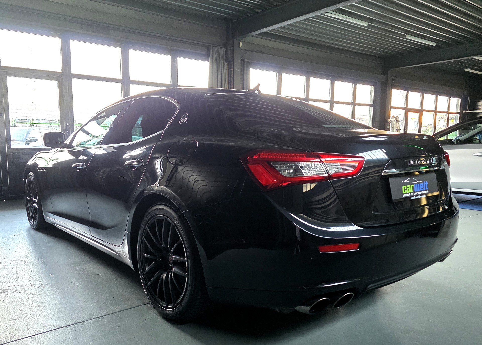 MASERATI Ghibli 3.0 V6 S Q4-image-7