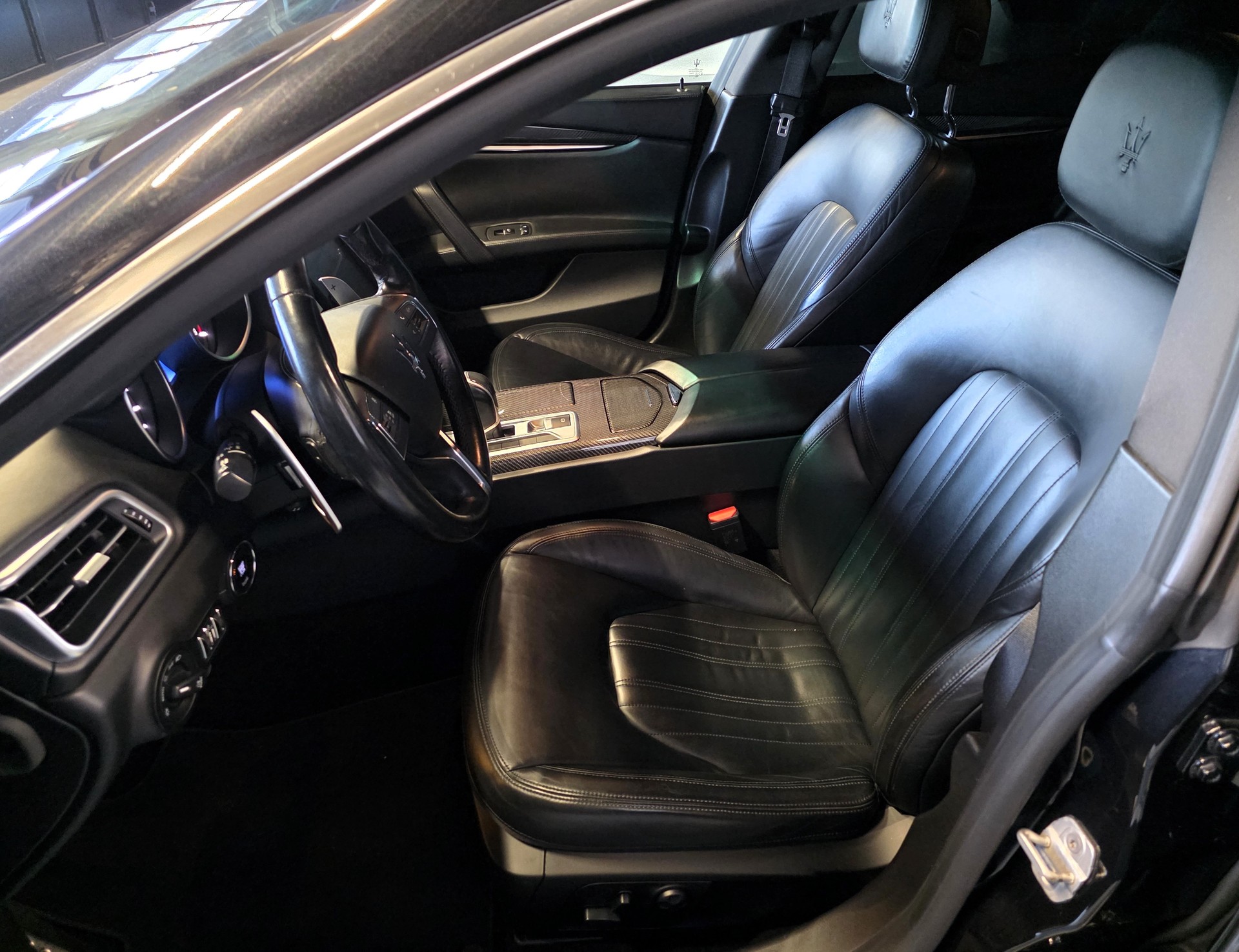 MASERATI Ghibli 3.0 V6 S Q4-image-8