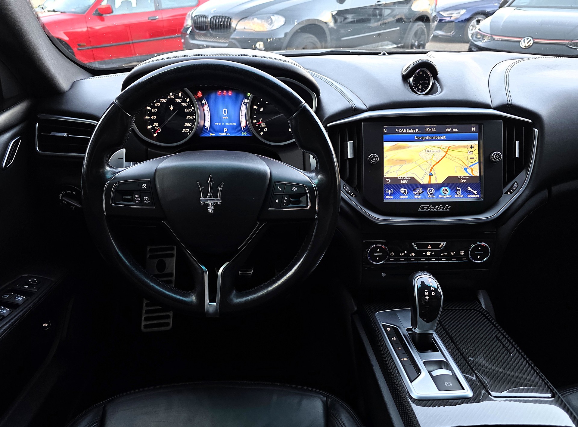 MASERATI Ghibli 3.0 V6 S Q4-image-9