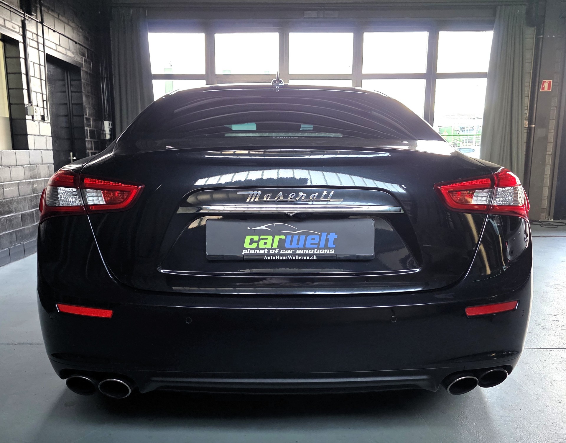 MASERATI Ghibli 3.0 V6 S Q4-image-3
