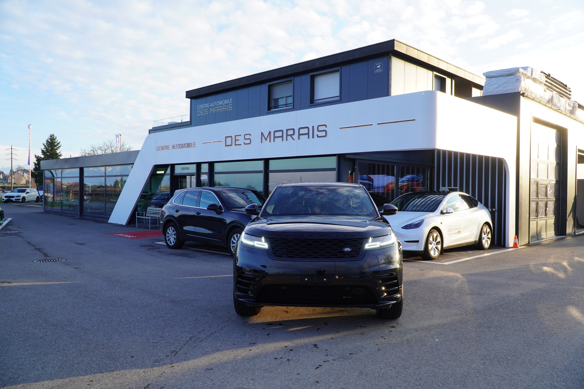 LAND ROVER Range Rover Velar R-Dynamic P400e 2.0 I4 PHEV SE Automatic-showroom-element-2