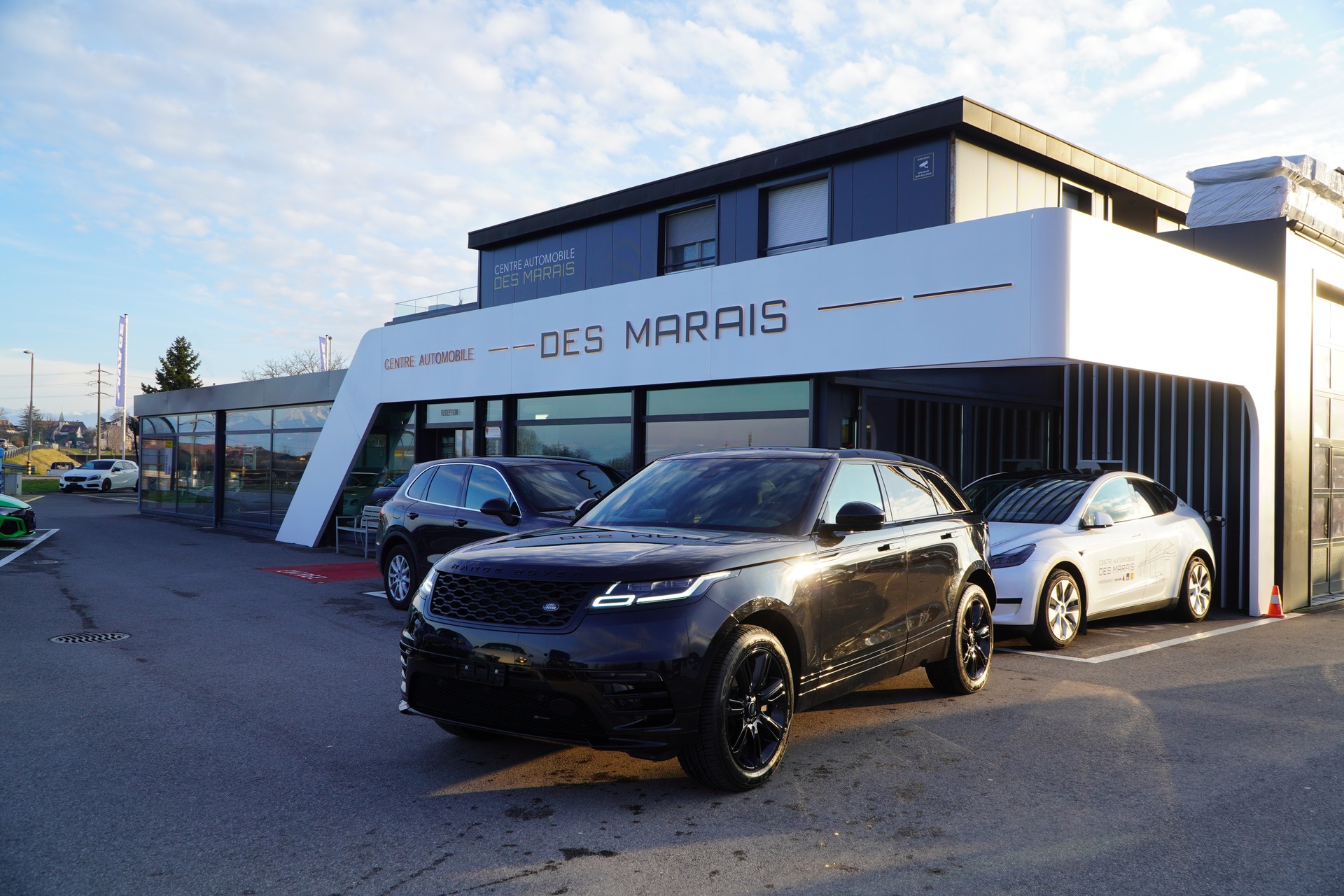 LAND ROVER Range Rover Velar R-Dynamic P400e 2.0 I4 PHEV SE Automatic-showroom-element-3