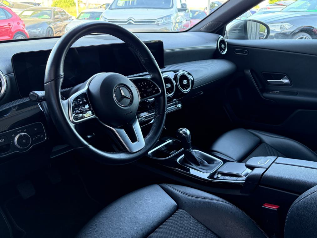 MERCEDES-BENZ A 160 Style-image-3