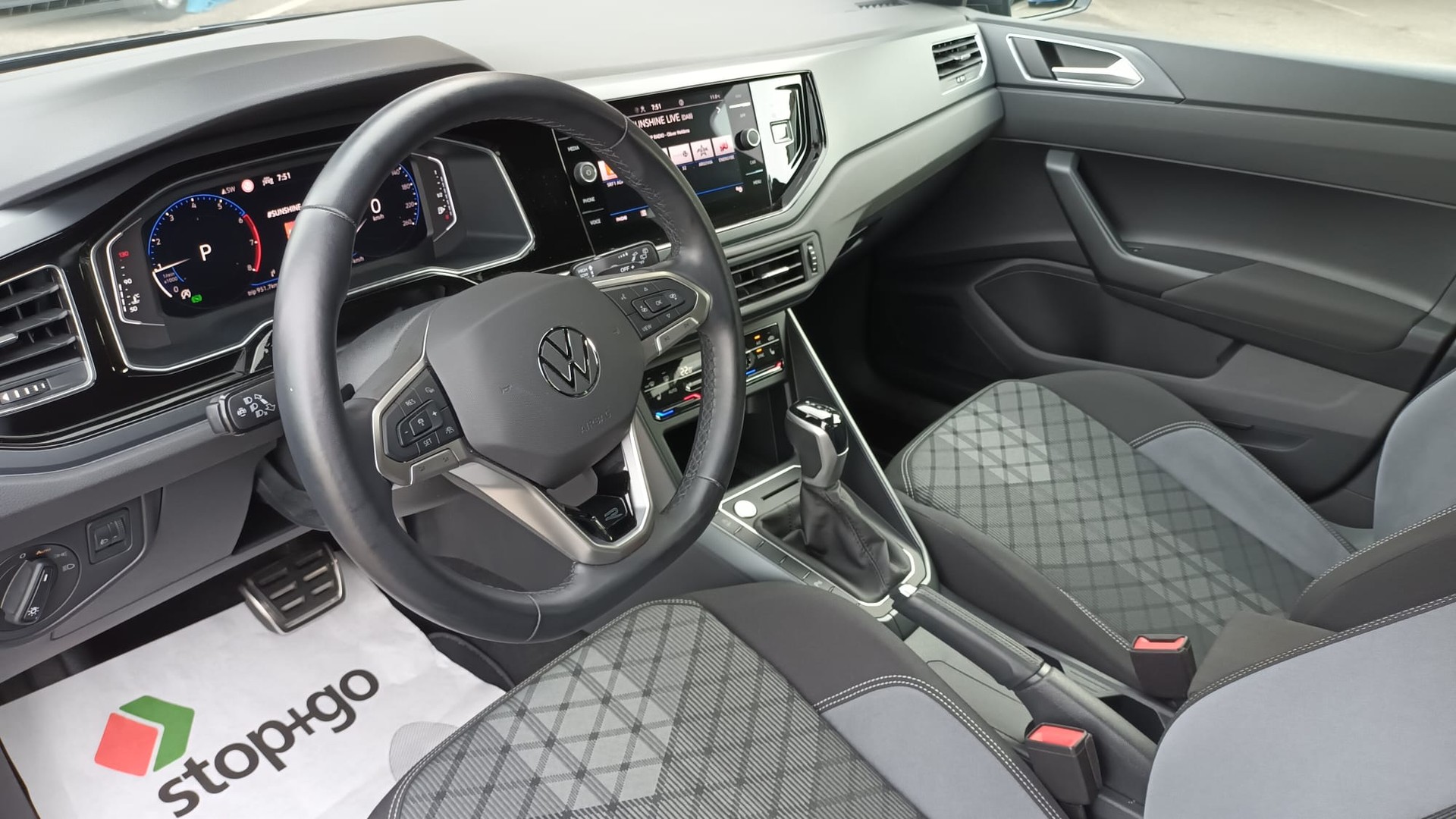 VW Polo 1.0 TSI R-Line DSG-image-8