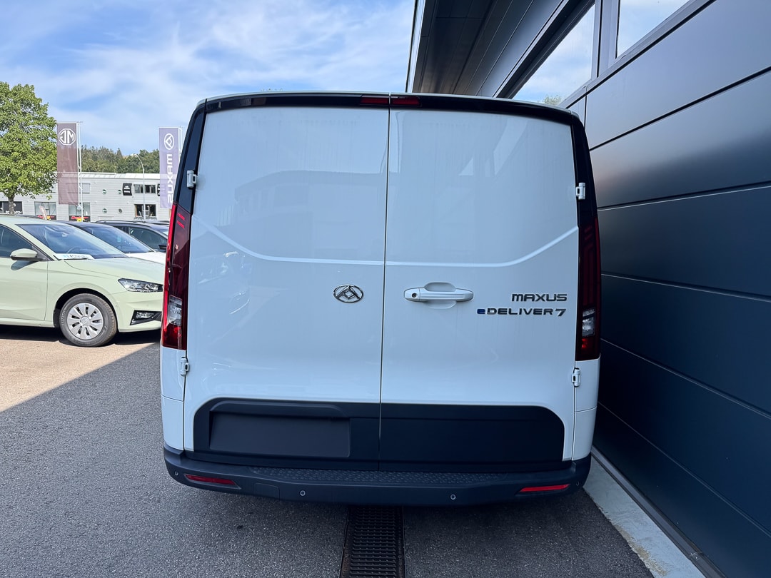 MAXUS eDeliver 7 L1 88kWh-image-5