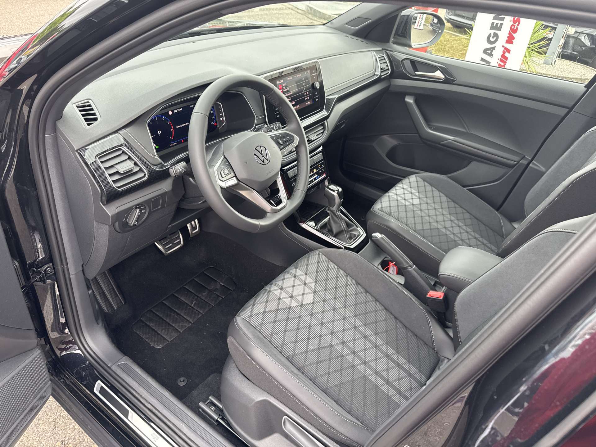 VW T-Cross 1.5 TSi EVO ACT R-Line DSG-Automat-image-5