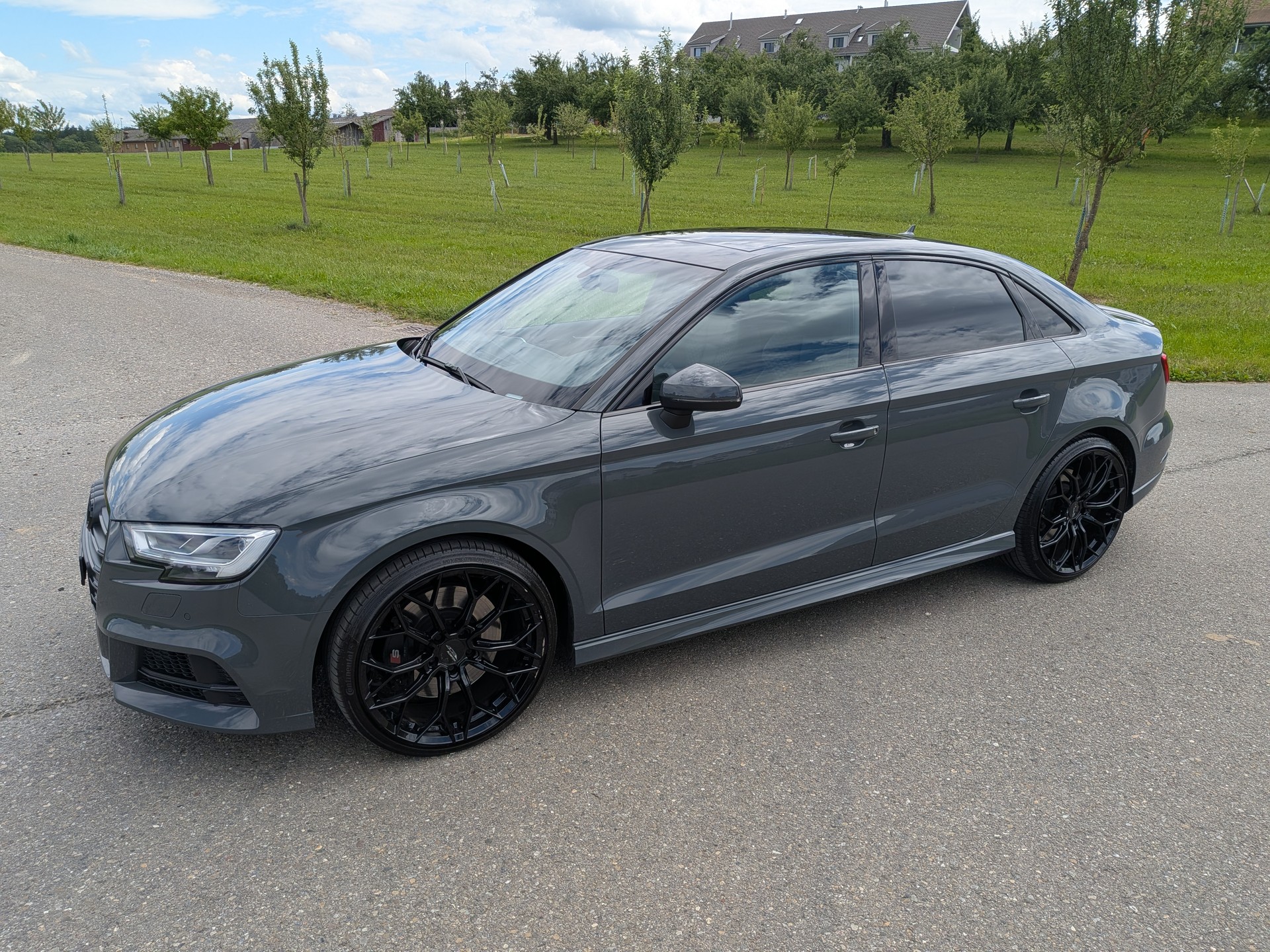 AUDI S3 Limousine 2.0 TFSI quattro S-tronic-image-6