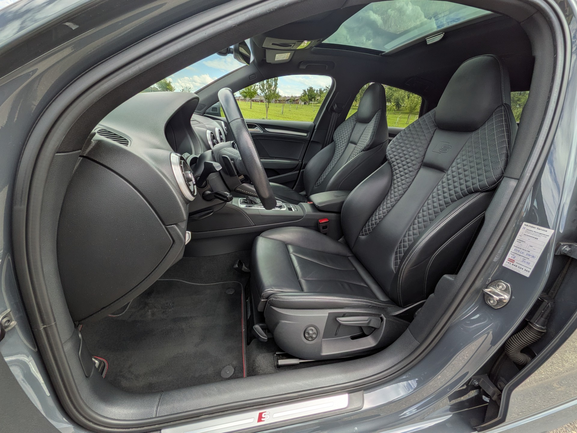 AUDI S3 Limousine 2.0 TFSI quattro S-tronic-image-12