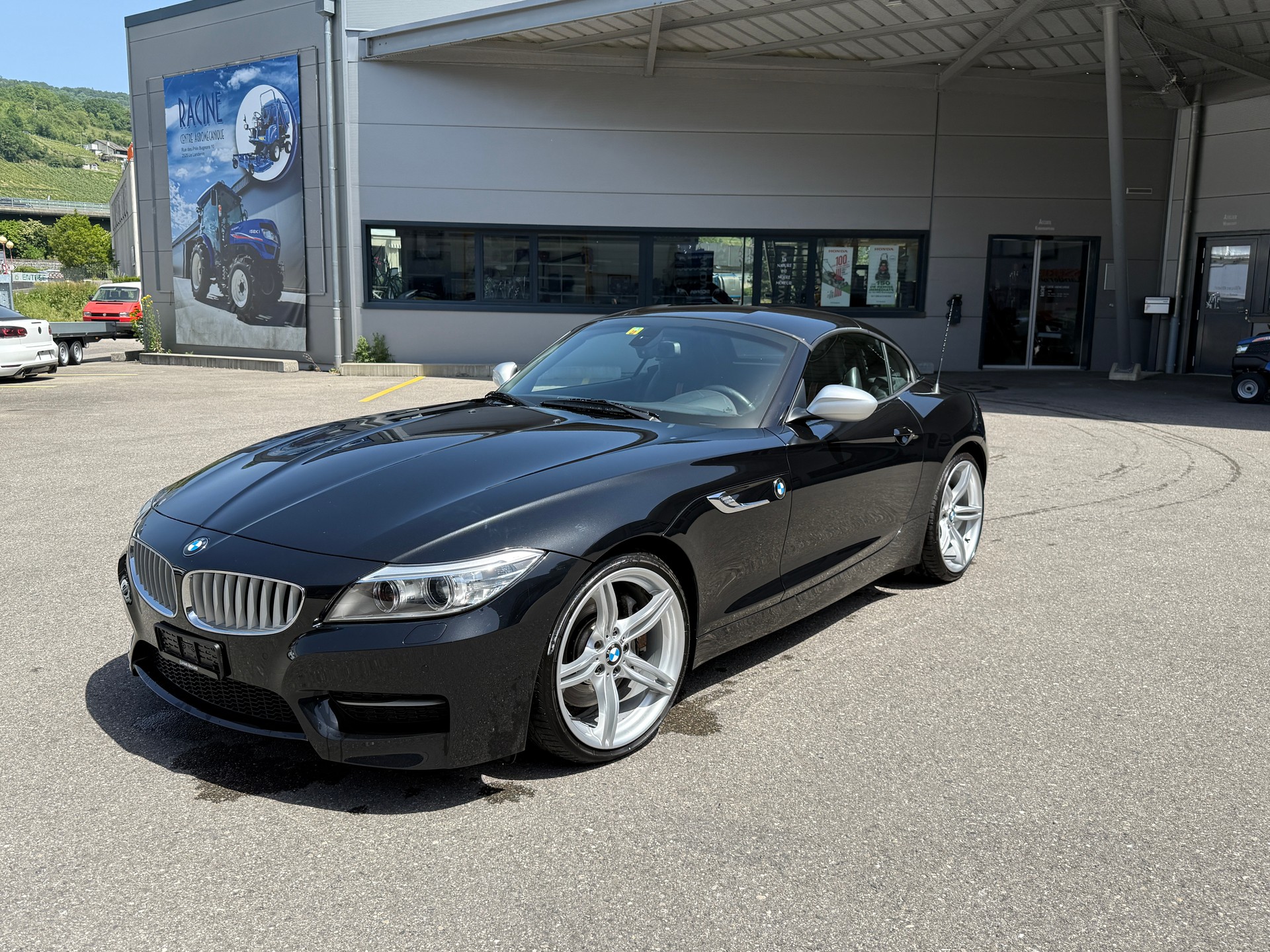 BMW Z4 sDrive35is DKG-image-5