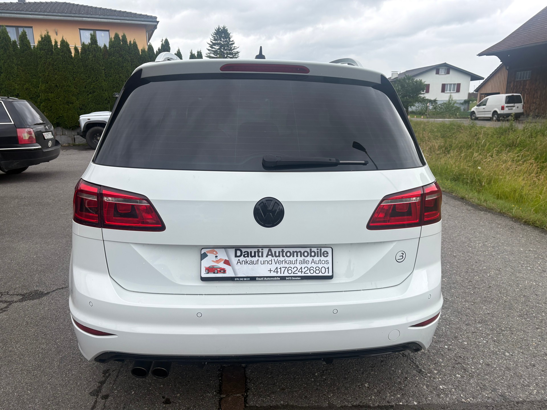 VW Golf Sportsvan 1.4 TSI Allstar R-Line DSG-image-5