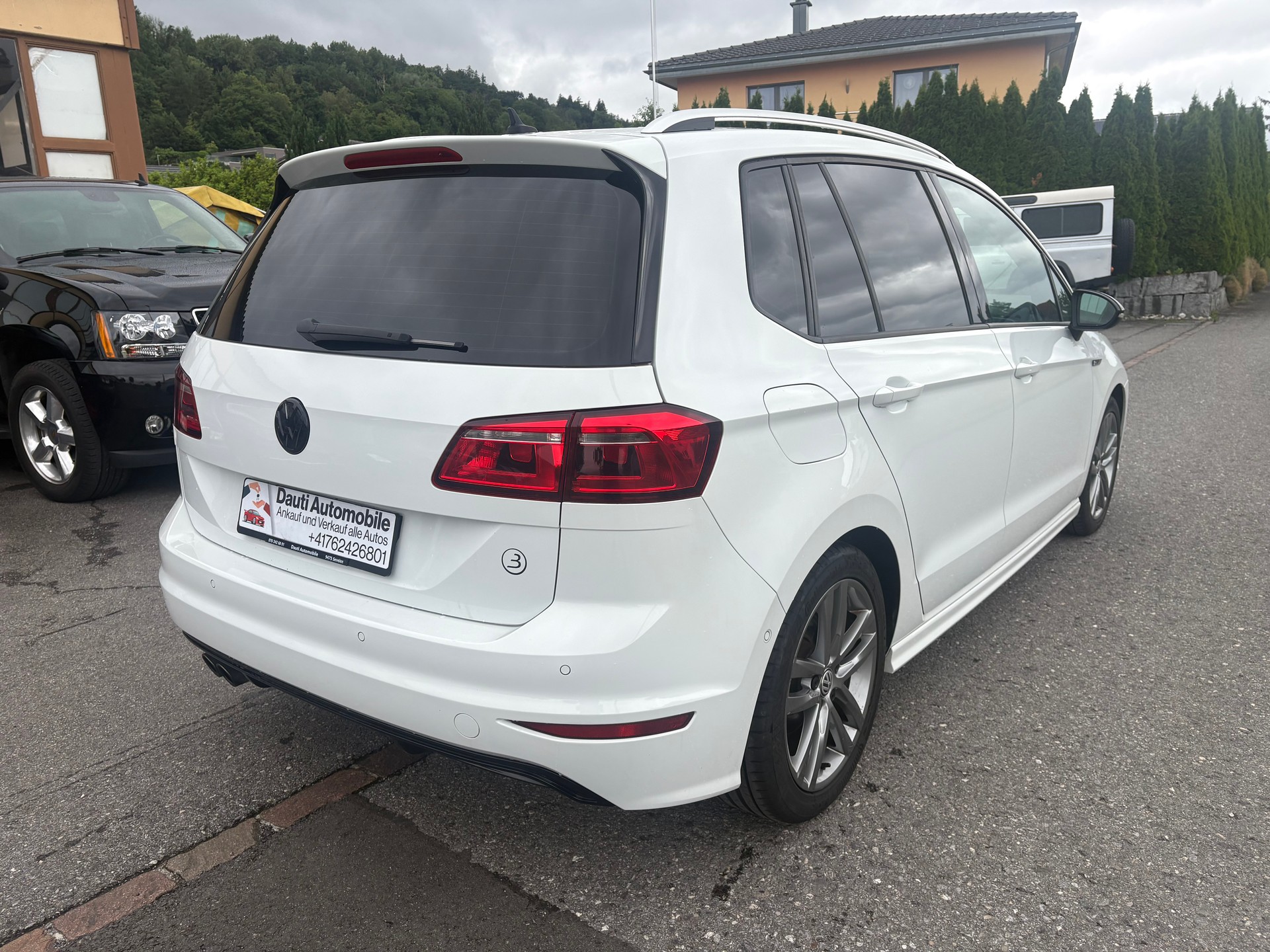 VW Golf Sportsvan 1.4 TSI Allstar R-Line DSG-image-3