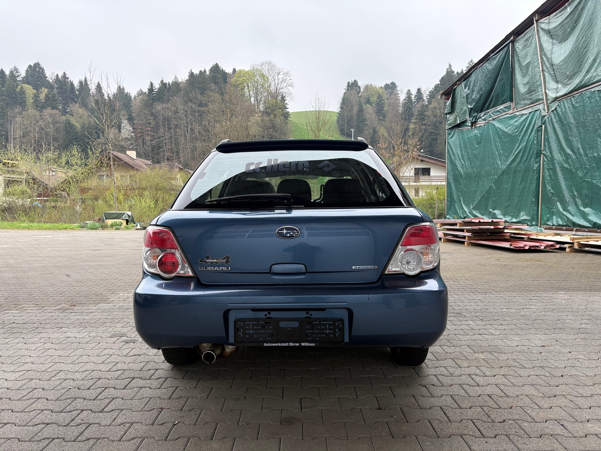 SUBARU Impreza 1.5R Swiss De Luxe-image-5