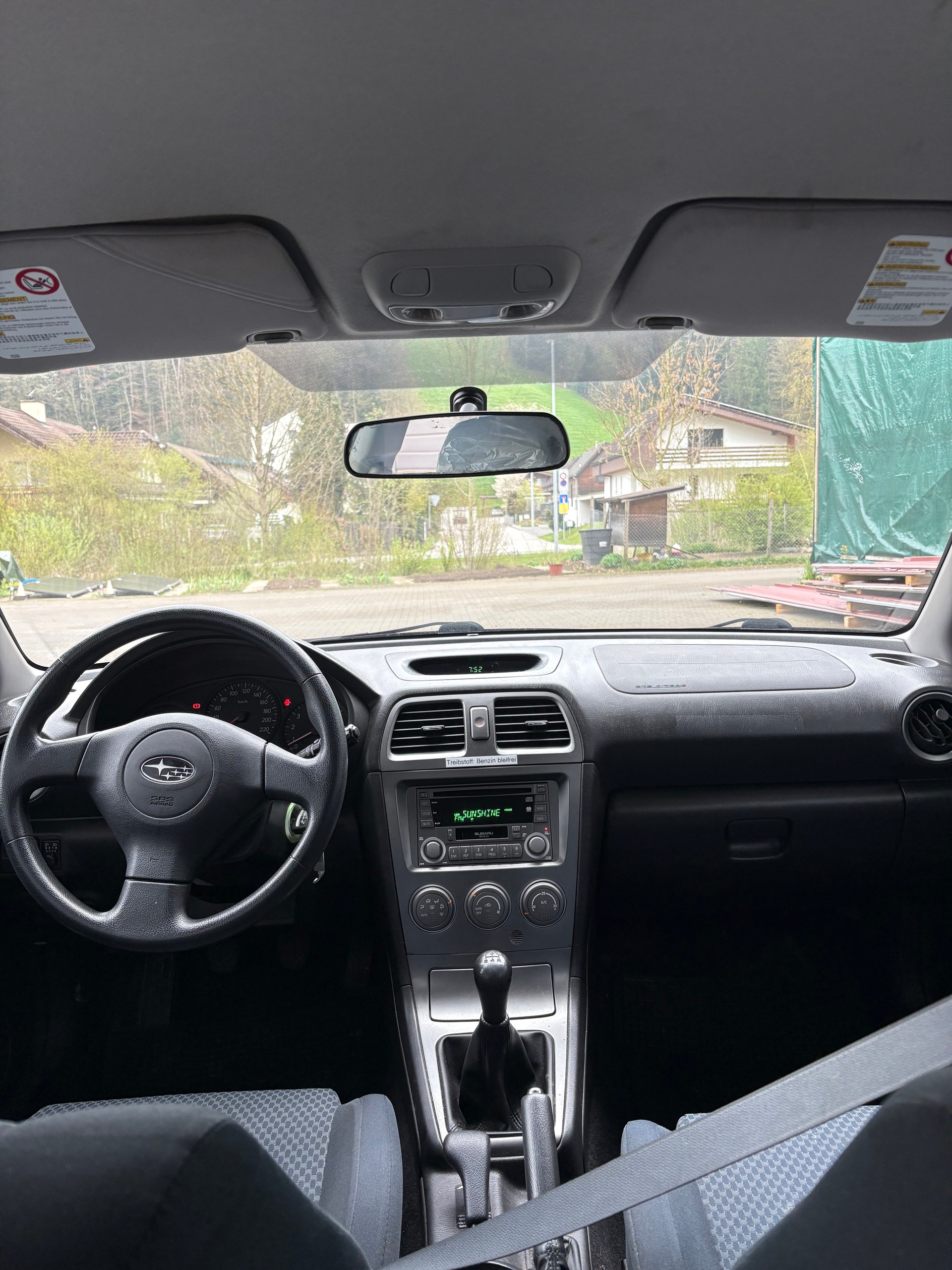 SUBARU Impreza 1.5R Swiss De Luxe-image-6