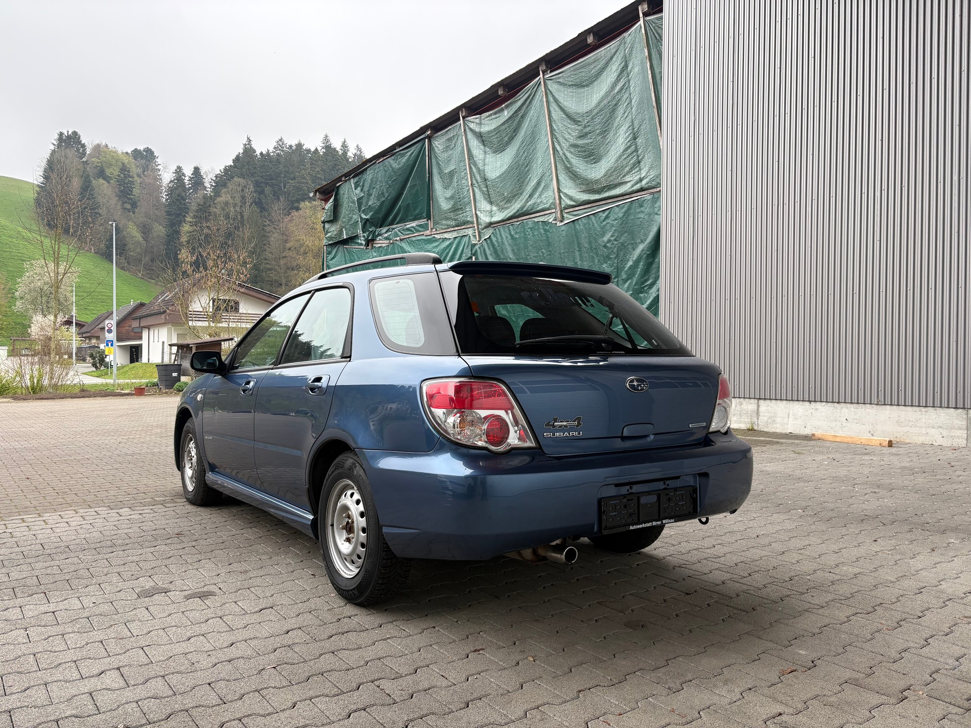 SUBARU Impreza 1.5R Swiss De Luxe-image-3