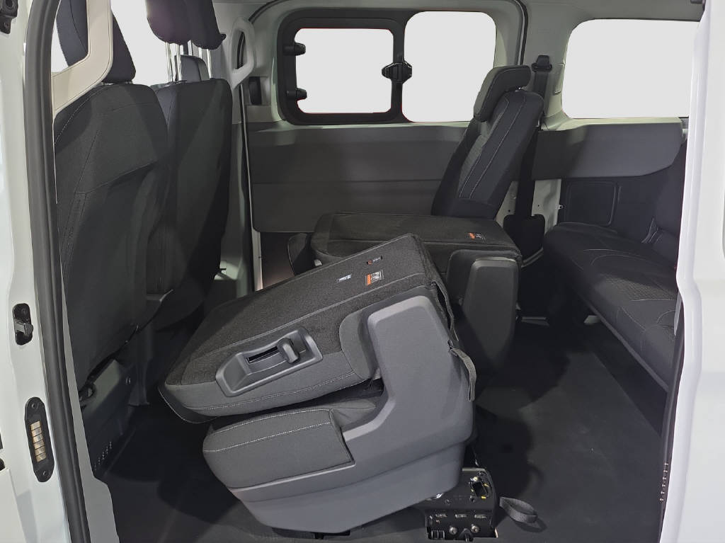FORD Transit Custom Kombi 320 L2 2.0 EcoBlue 170 PS Trend-image-12
