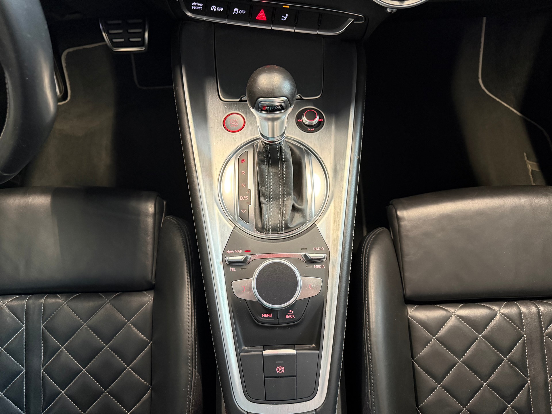 AUDI TTS Coupé 2.0 TFSI quattro S-tronic-image-10