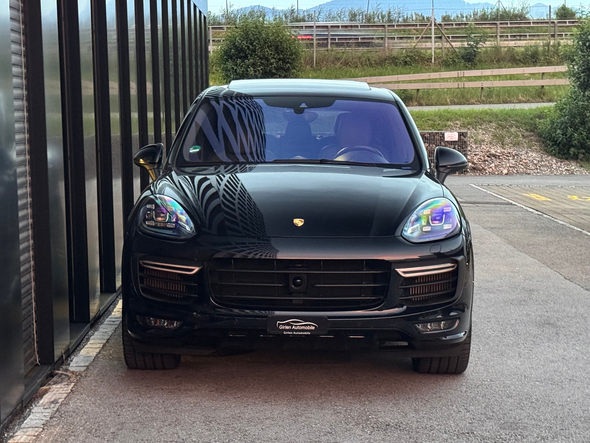 PORSCHE Cayenne GTS-image-1