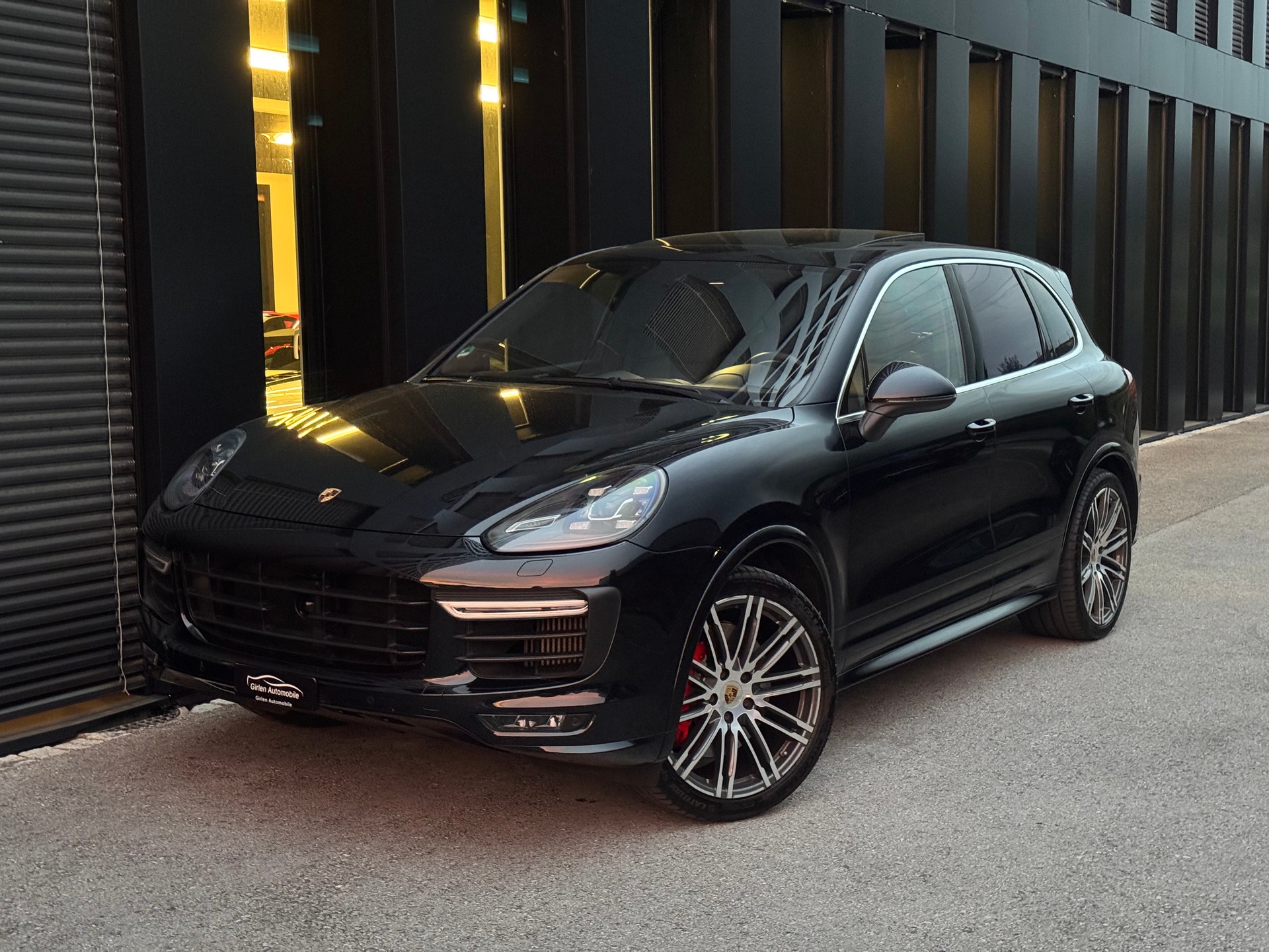 PORSCHE Cayenne GTS-image-0
