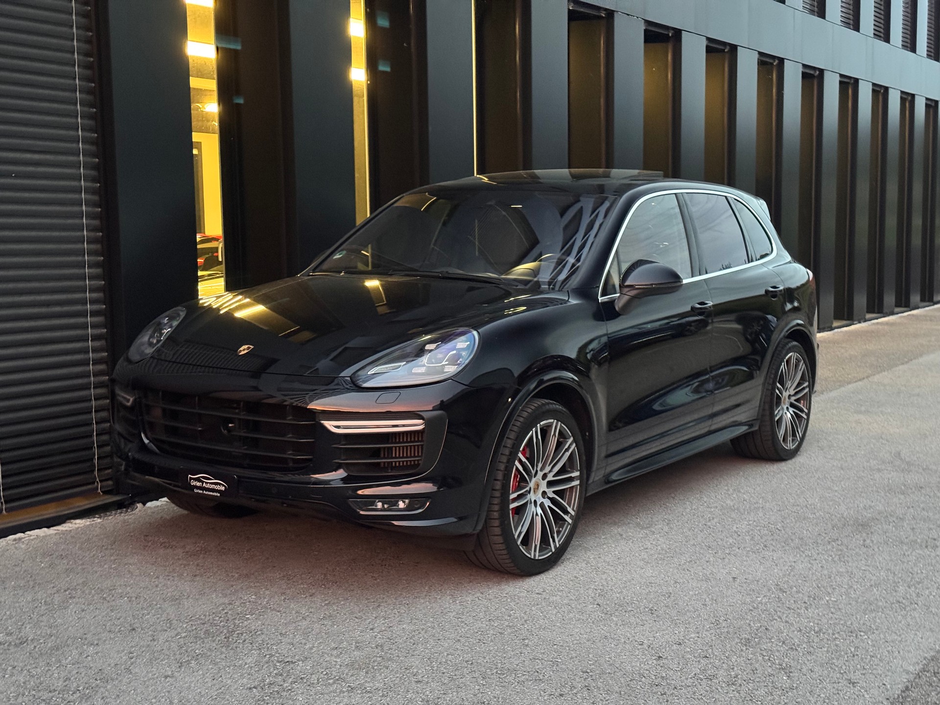 PORSCHE Cayenne GTS-image-2