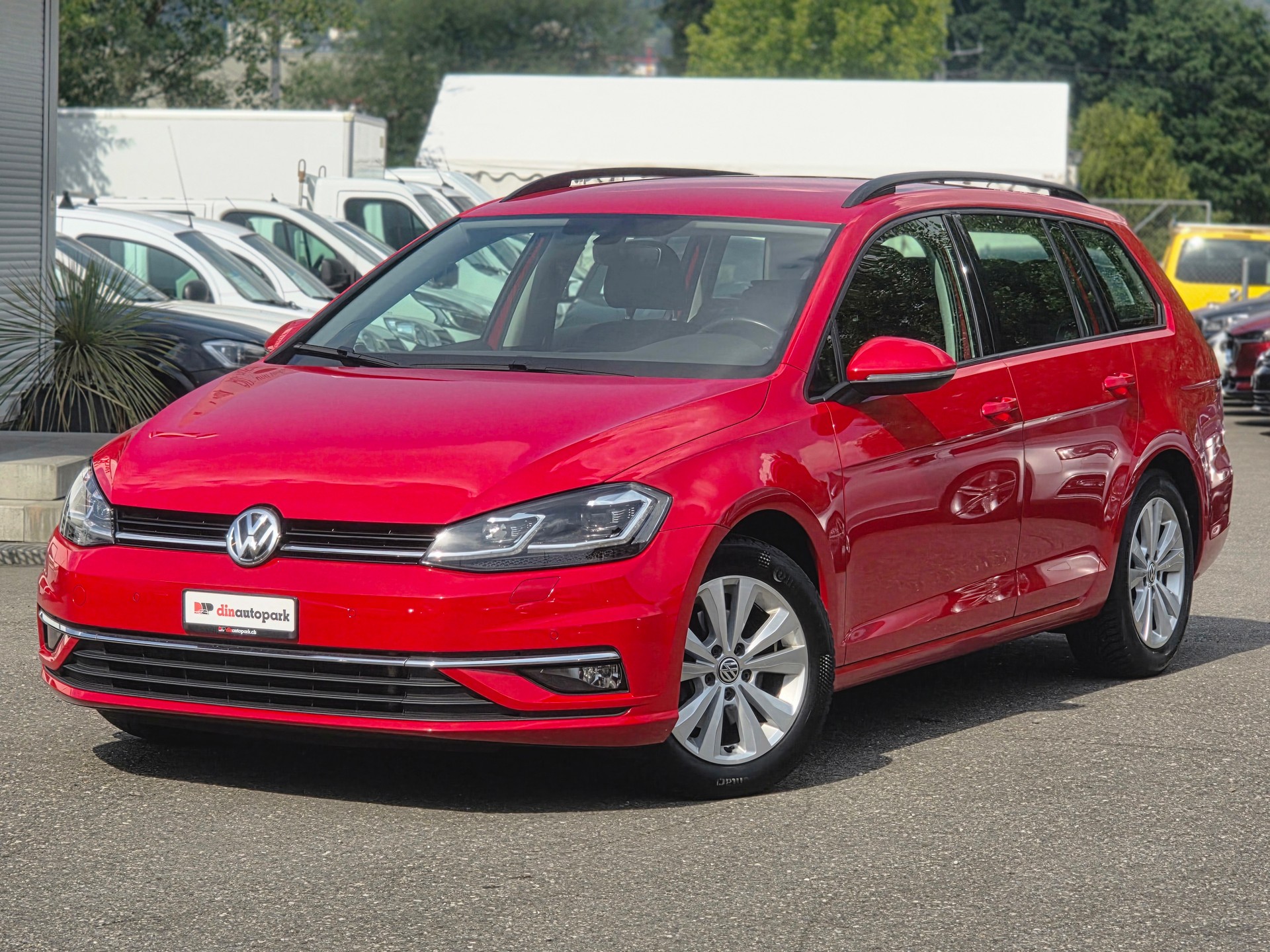 VW Golf Variant 2.0 TDI Comfortline DSG * CH-Fahrzeug * Frisch ab MFK *-image-1