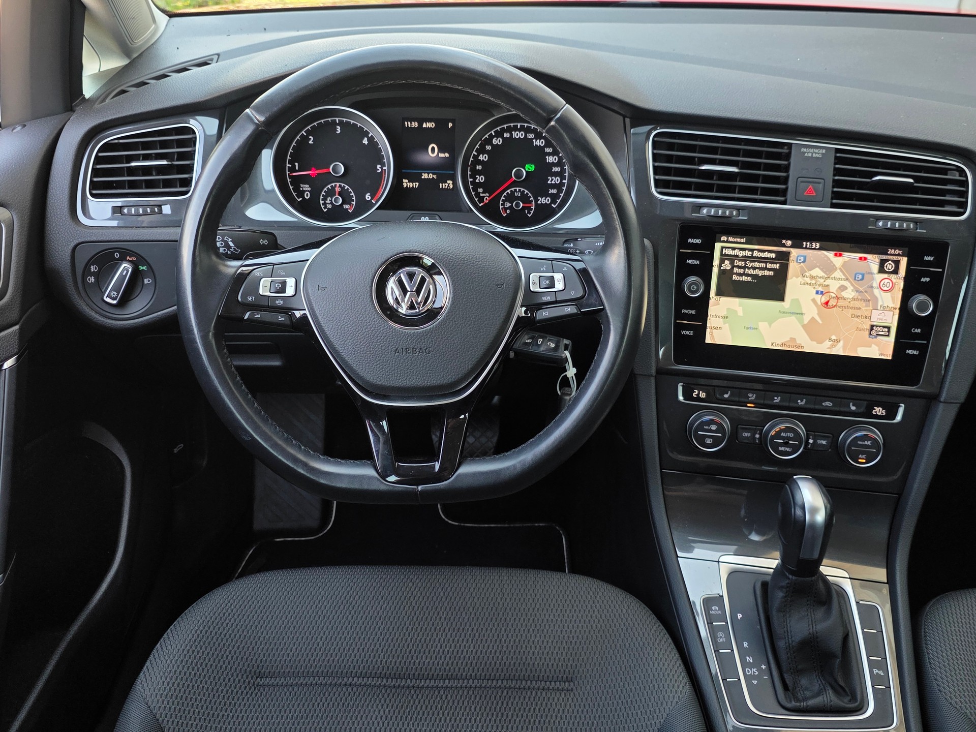 VW Golf Variant 2.0 TDI Comfortline DSG * CH-Fahrzeug * Frisch ab MFK *-image-13
