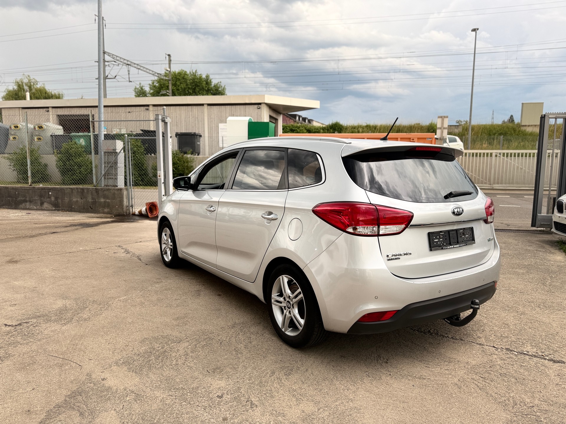 KIA Carens 1.6 GDI Classic-image-13