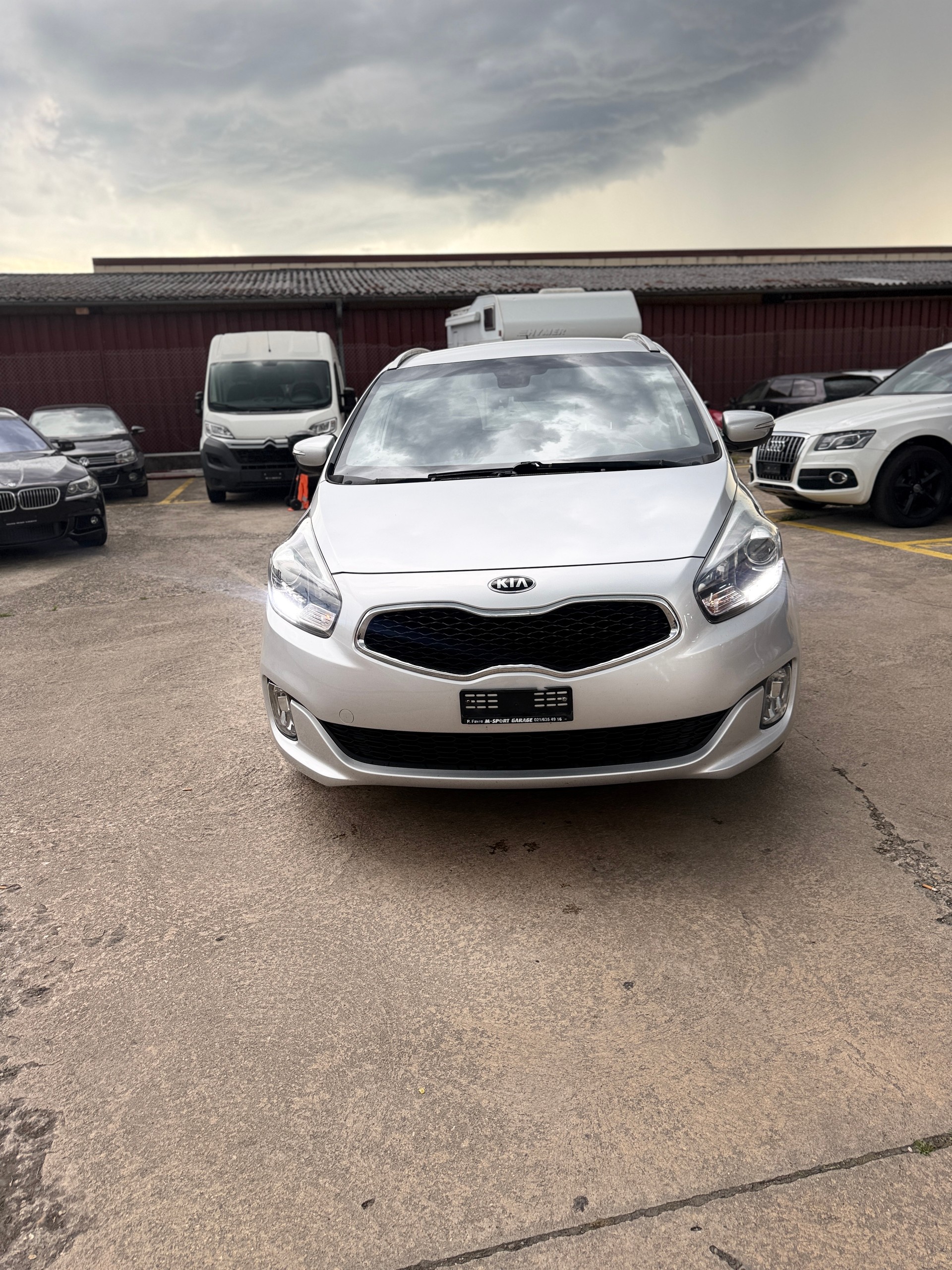 KIA Carens 1.6 GDI Classic-image-7
