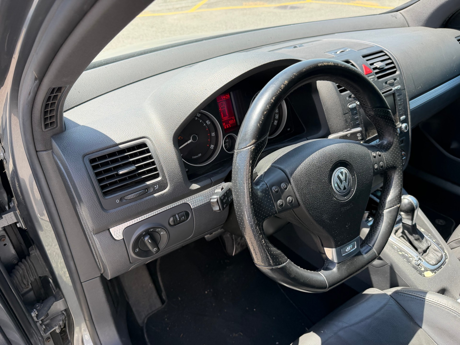 VW Golf R32 4Motion-image-5
