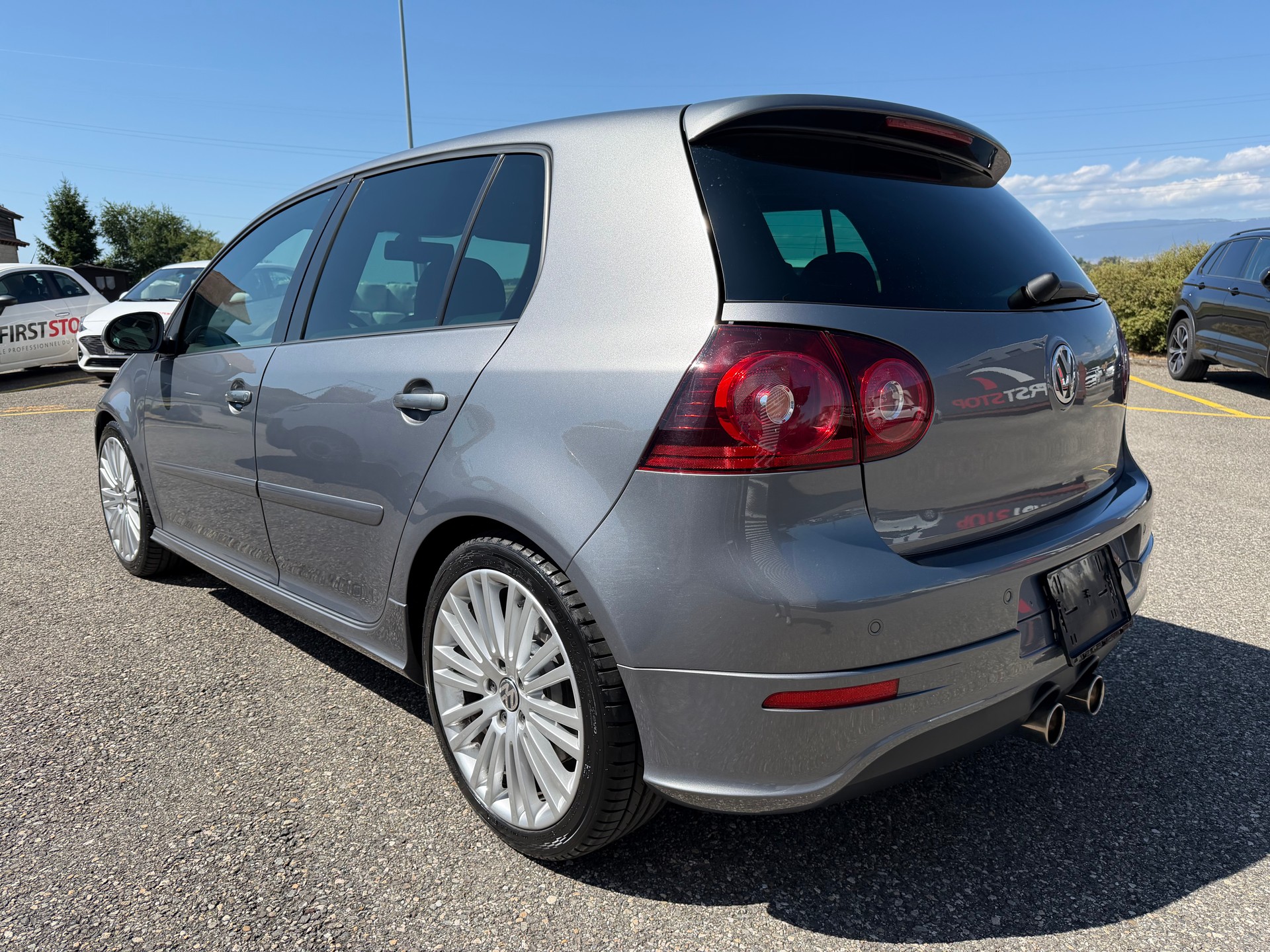 VW Golf R32 4Motion-image-2