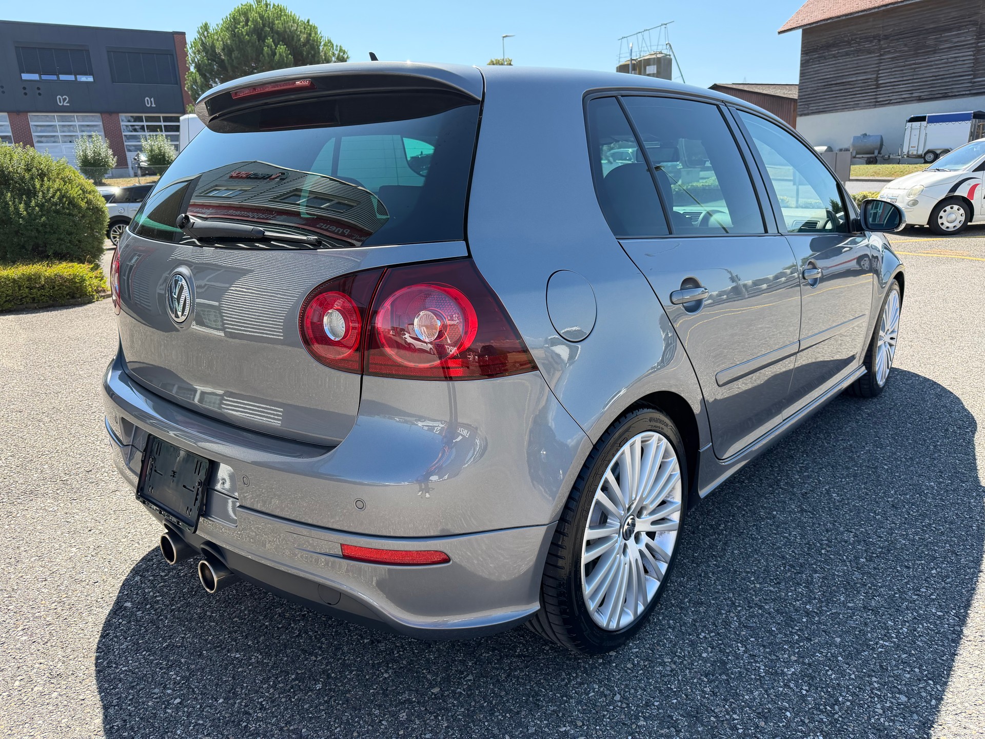 VW Golf R32 4Motion-image-3