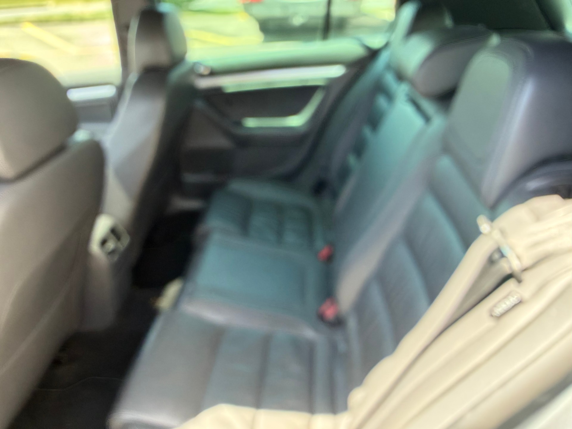 VW Golf R32 4Motion-image-4