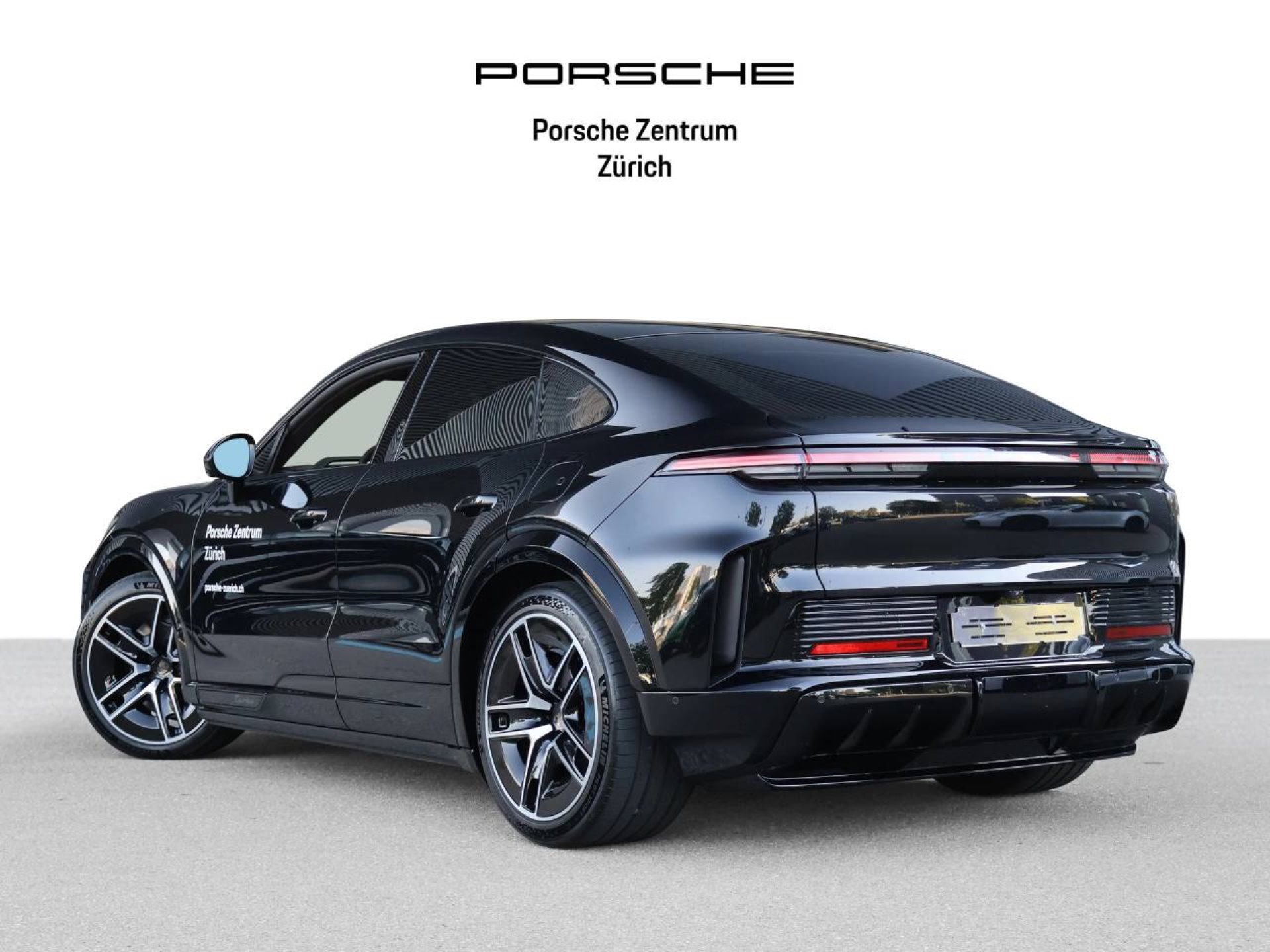 PORSCHE Cayenne Turbo Coupé Electric-image-2