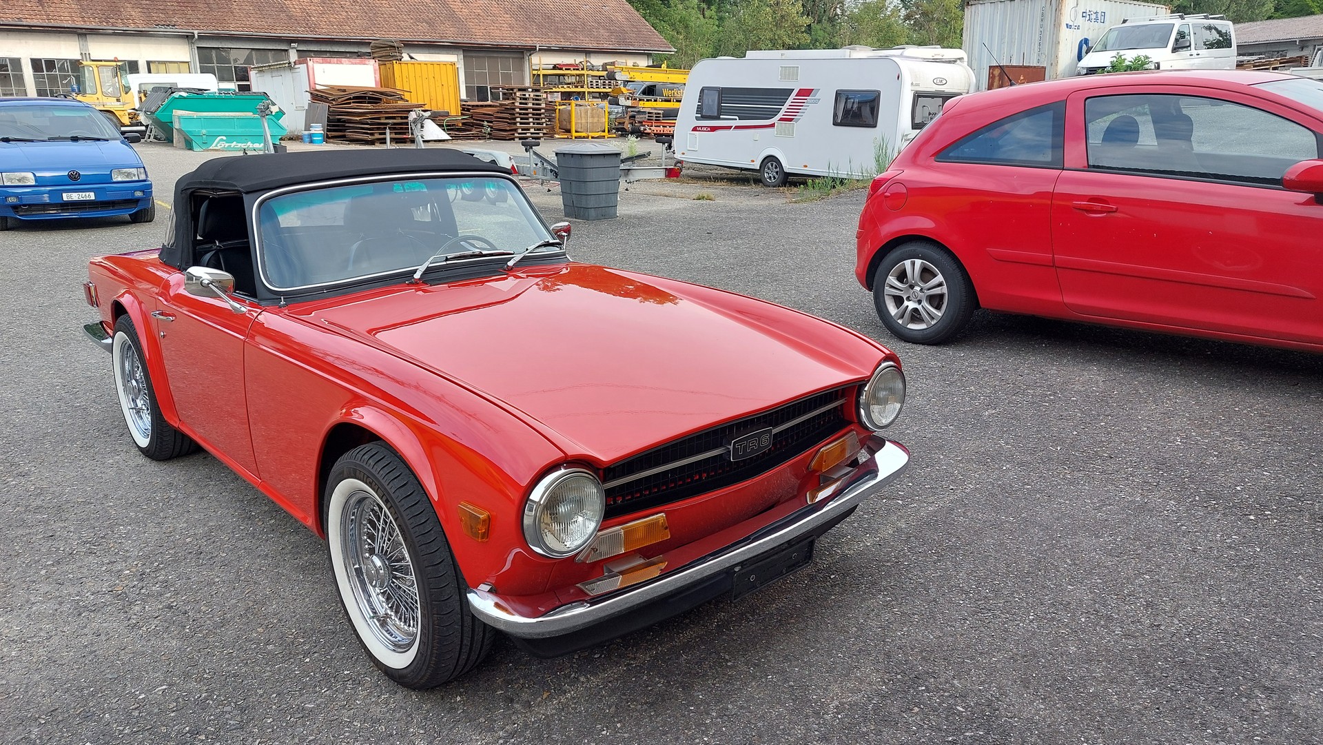 TRIUMPH TR6-image-1