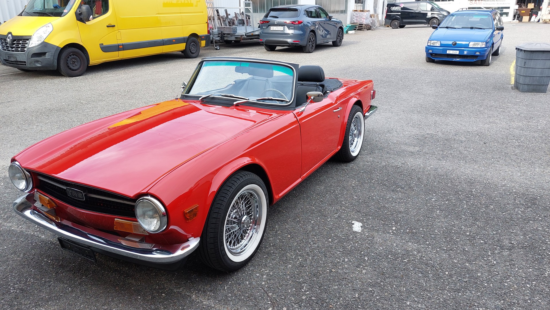 TRIUMPH TR6-image-3