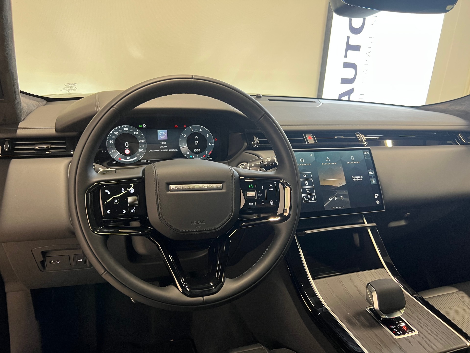 LAND ROVER Range Rover Velar 3.0 I6 Autobiography-image-2