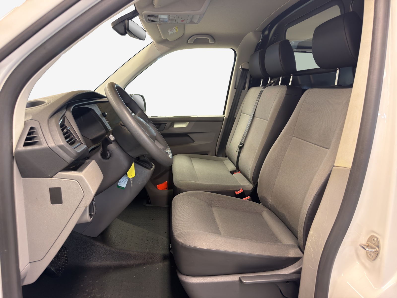VW T6.1 2.0 TDI DSG-image-7