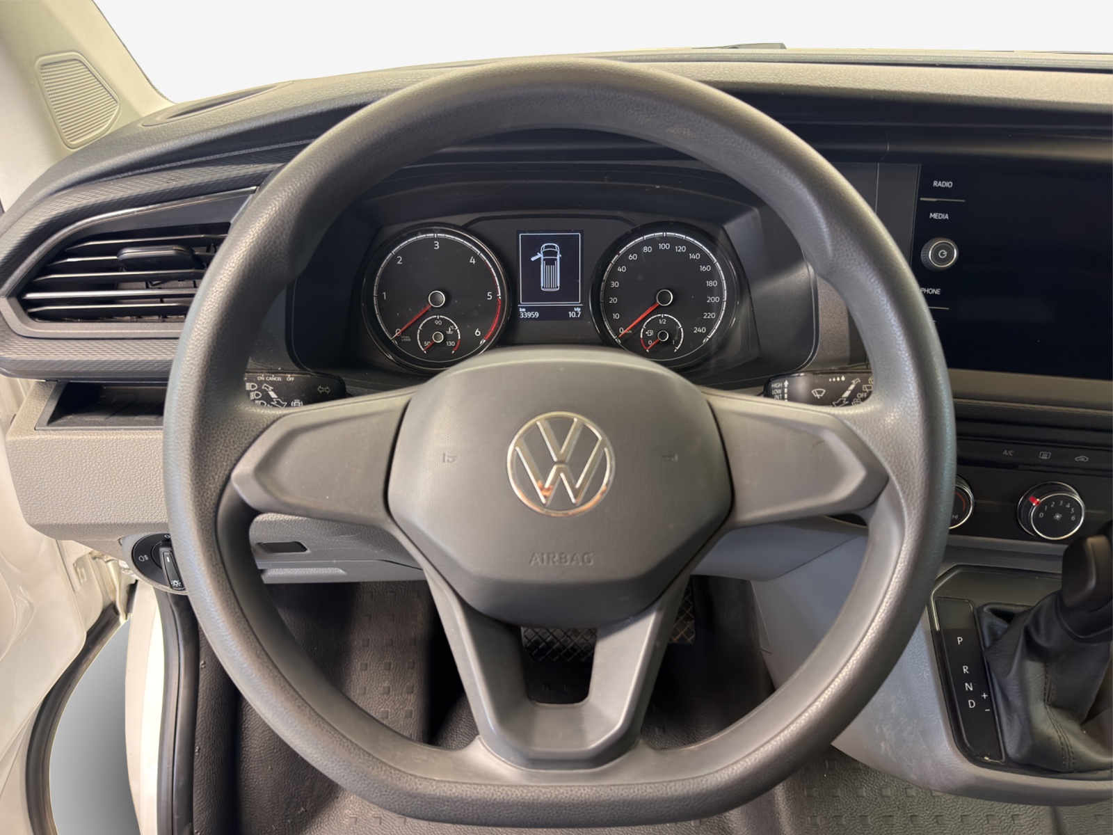 VW T6.1 2.0 TDI DSG-image-9