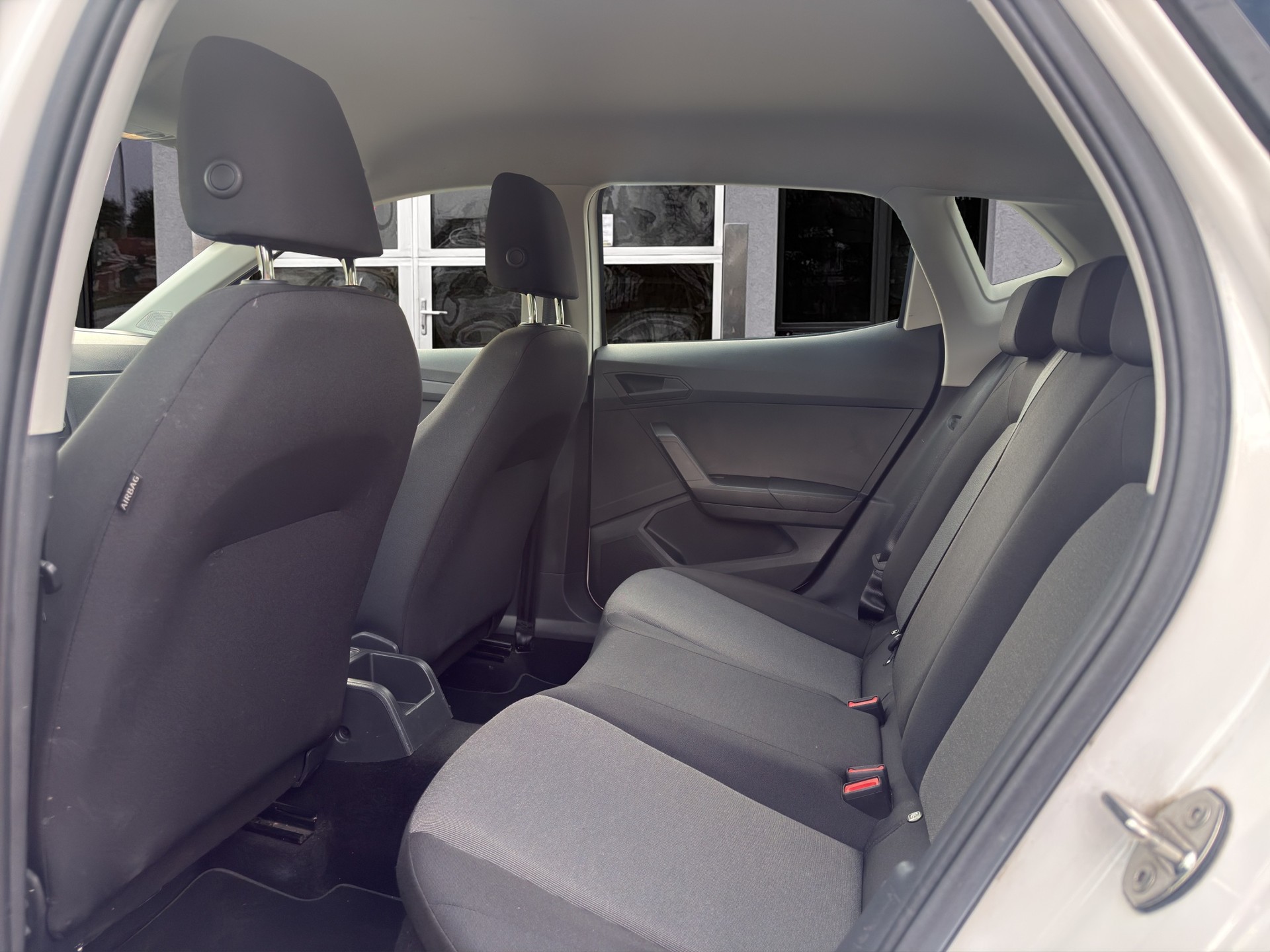 SEAT Ibiza 1.0 EcoTSI Sol-image-13