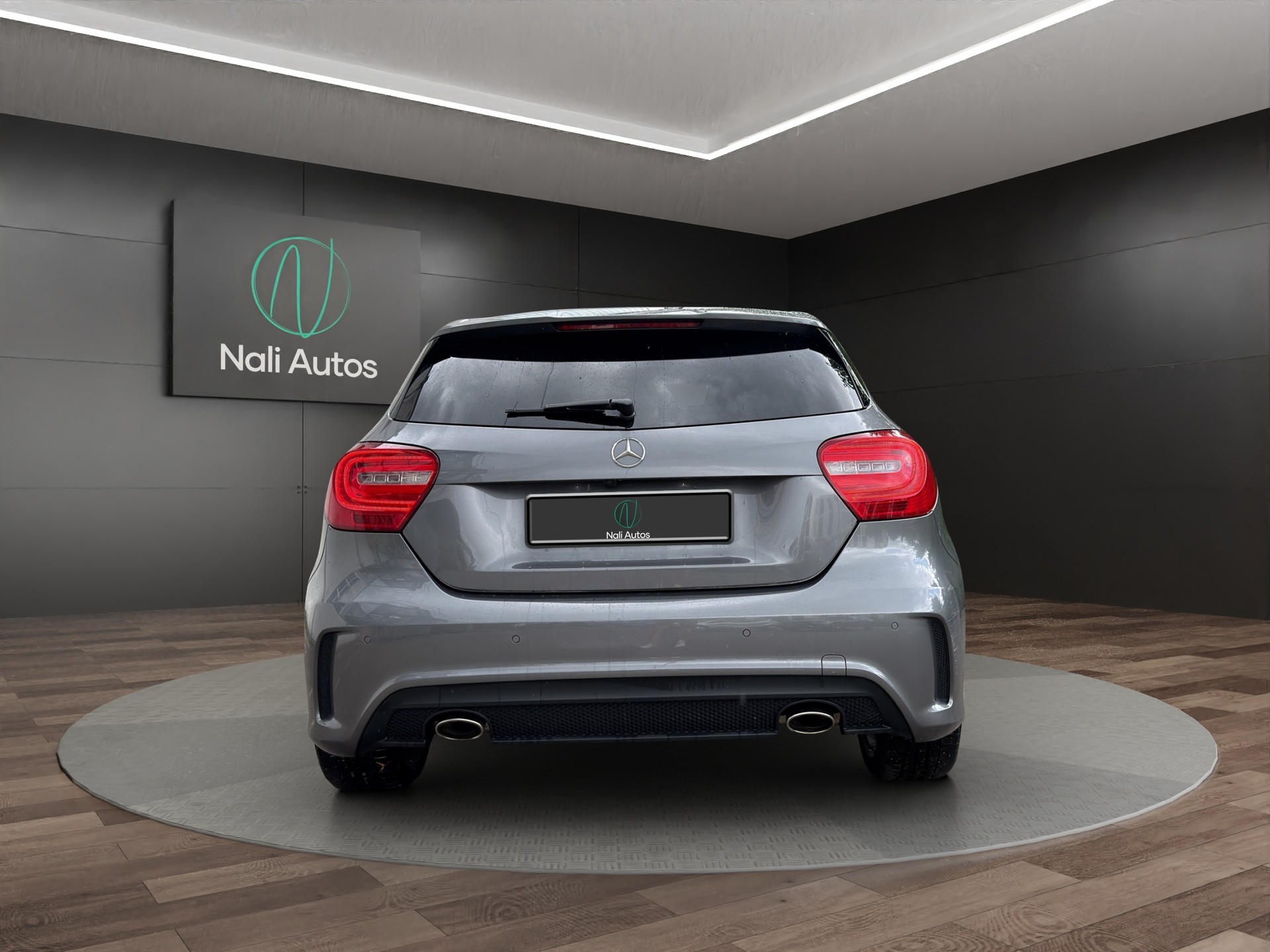 MERCEDES-BENZ A 220 CDI AMG Line 7G-DCT-image-5