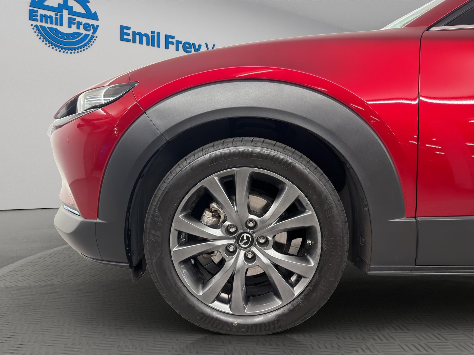 MAZDA CX-30 2.0 186 Revolution AWD-showroom-element-2